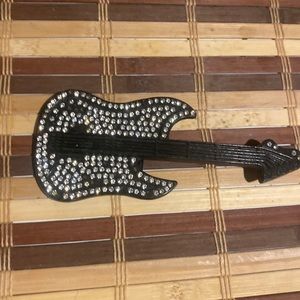 Metal guitar belt buckle